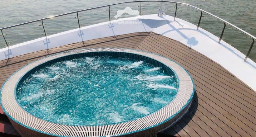 Vedure Lotus Grandeur Cruise